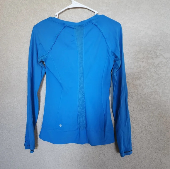 Lululemon full tilt ruffled lace pullover size small - Picture 3 of 8